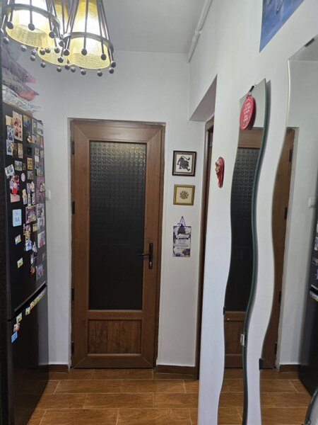 Giurgiului, piata, vand apartament 2 camere cf. semidec.,