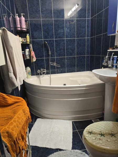 Giurgiului, piata, vand apartament 2 camere cf. semidec.,